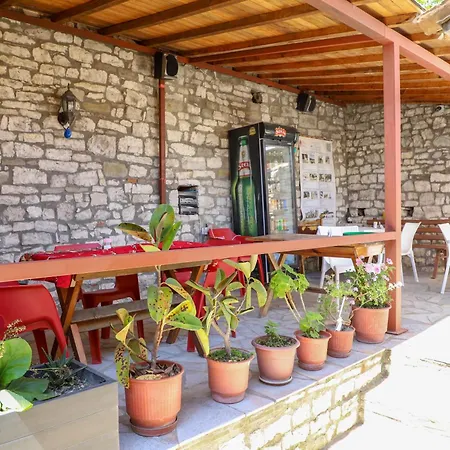 Vasili Πανσιόν 3*